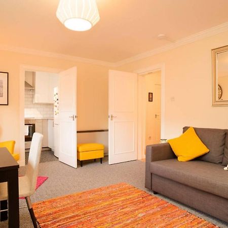 Altido Lovely Apartment For 4 With Free Parking Edinburgh Kültér fotó