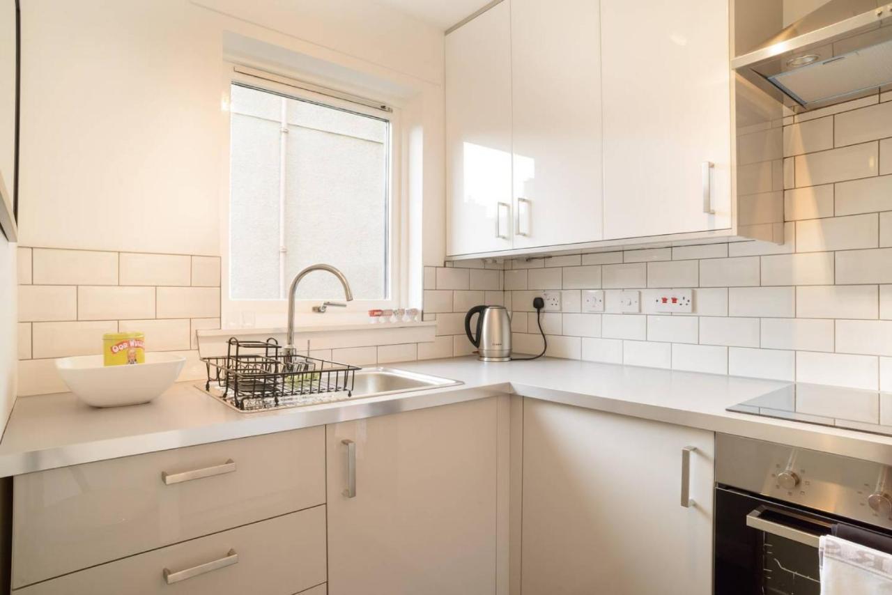 Altido Lovely Apartment For 4 With Free Parking Edinburgh Kültér fotó
