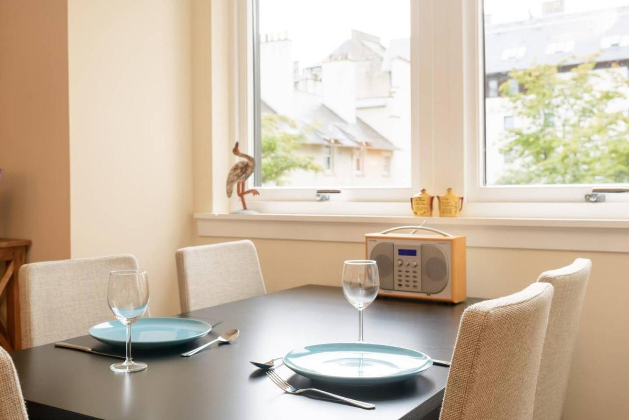 Altido Lovely Apartment For 4 With Free Parking Edinburgh Kültér fotó